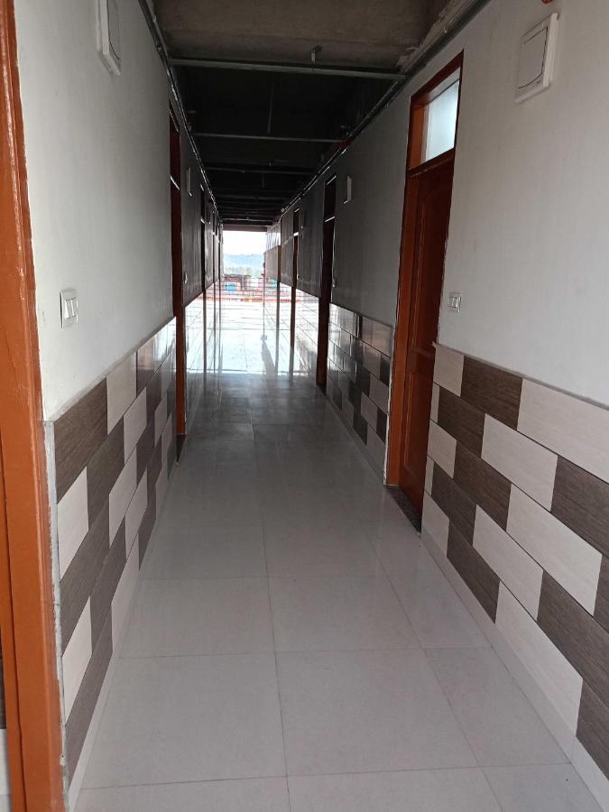 Hotel O Parmar Palace 马恩迪 外观 照片